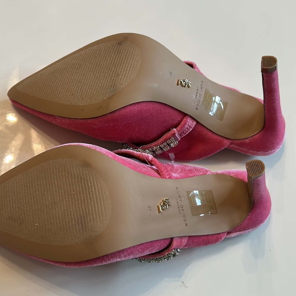 Kurt Geiger Pink Velvet Pointed Toe Heels with Crystal Strap - Picture 4 of 4